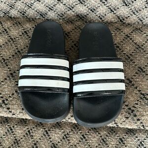 Adidas cloudfoam slides